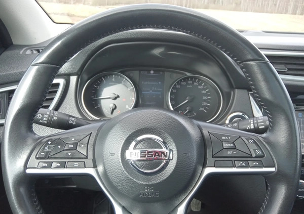 Nissan Qashqai cena 69990 przebieg: 70000, rok produkcji 2018 z Kartuzy małe 277